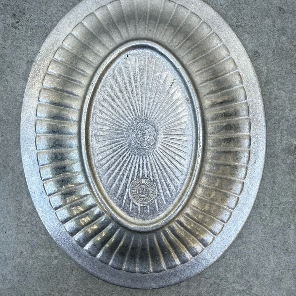 Wilton Armetale Flutes and Pearls Small Oval Serving Platter